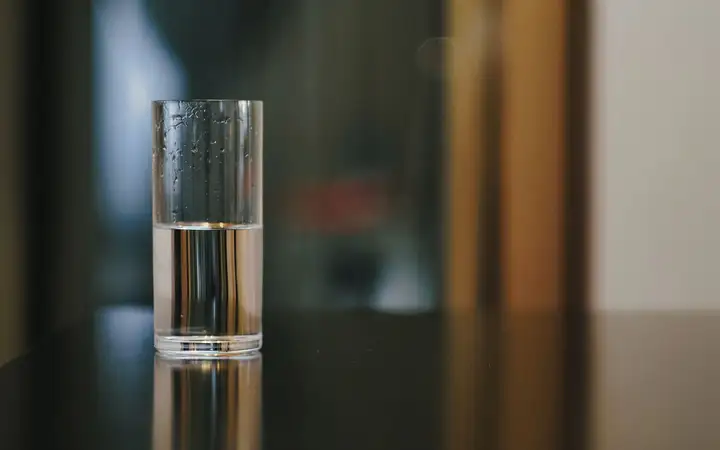 Le verre à moitié vide est-il une fatalité ?